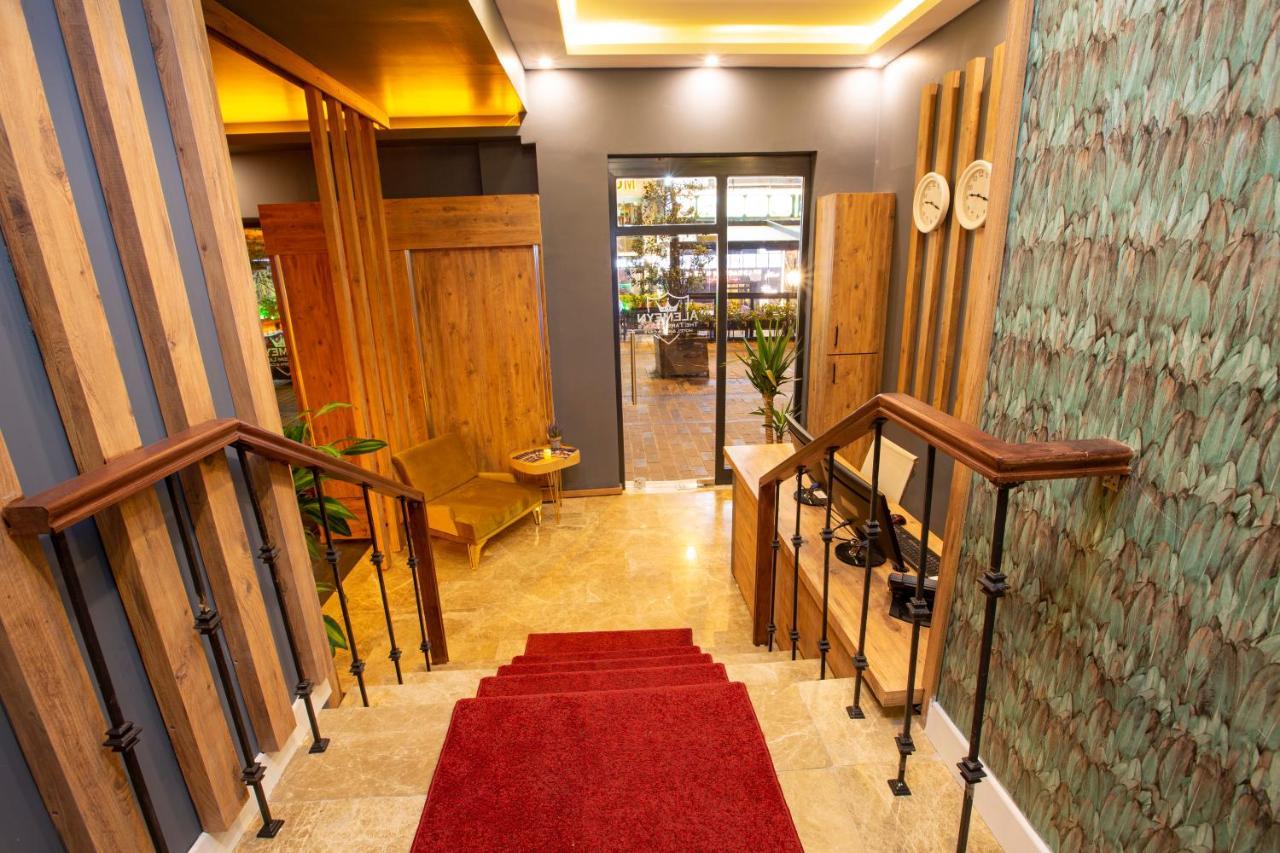 Taksim Leon'S Hotel Istanbul Exterior photo