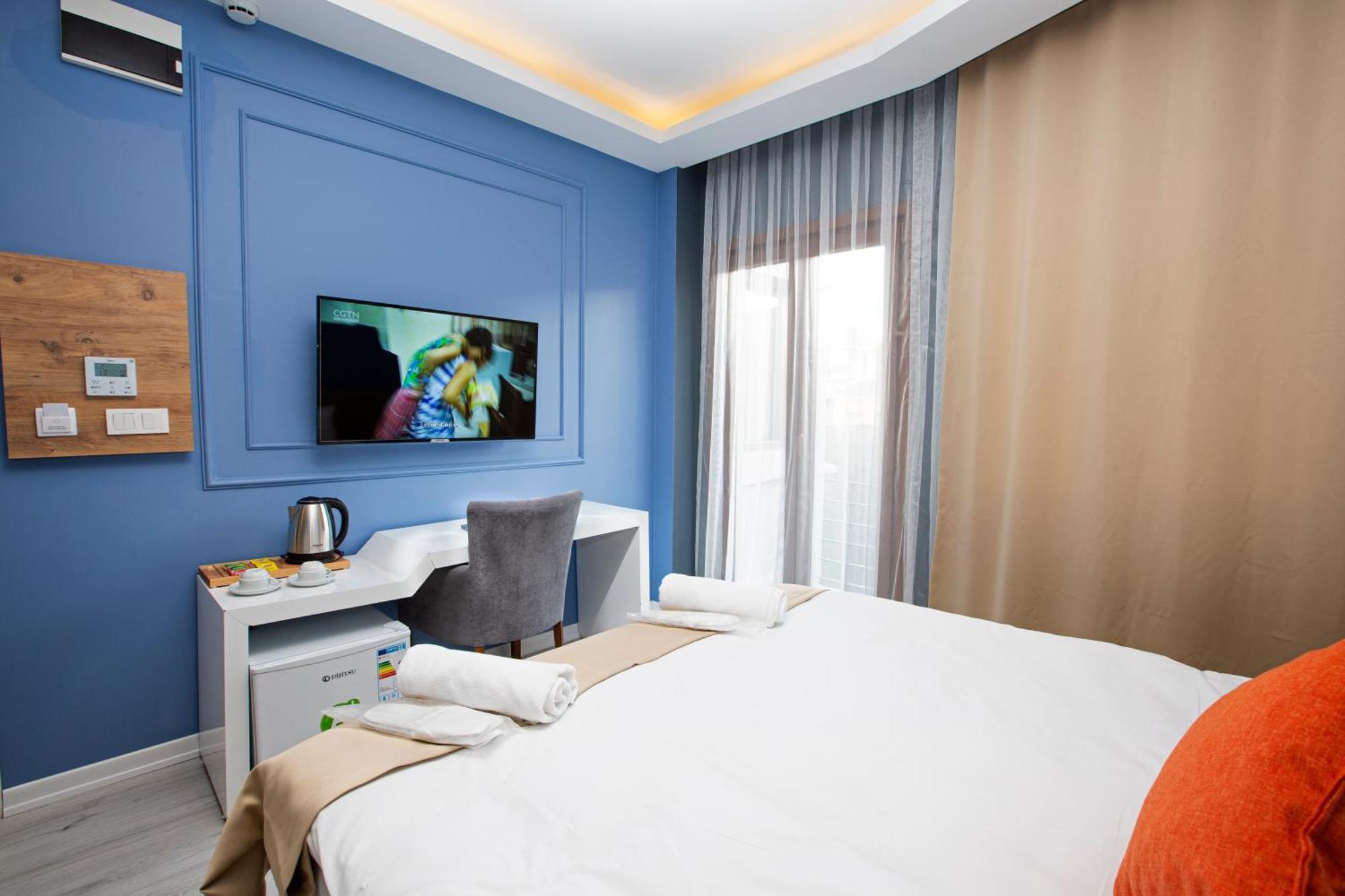Taksim Leon'S Hotel Istanbul Exterior photo