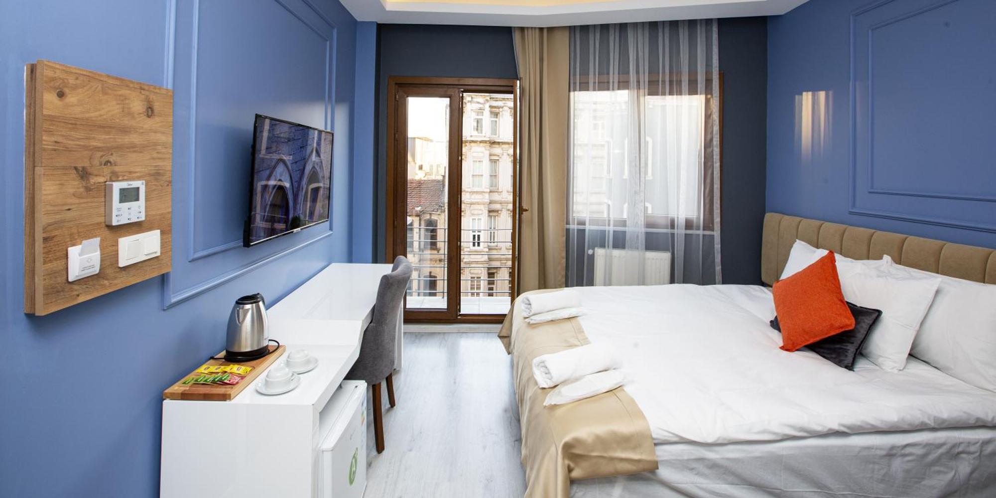 Taksim Leon'S Hotel Istanbul Exterior photo